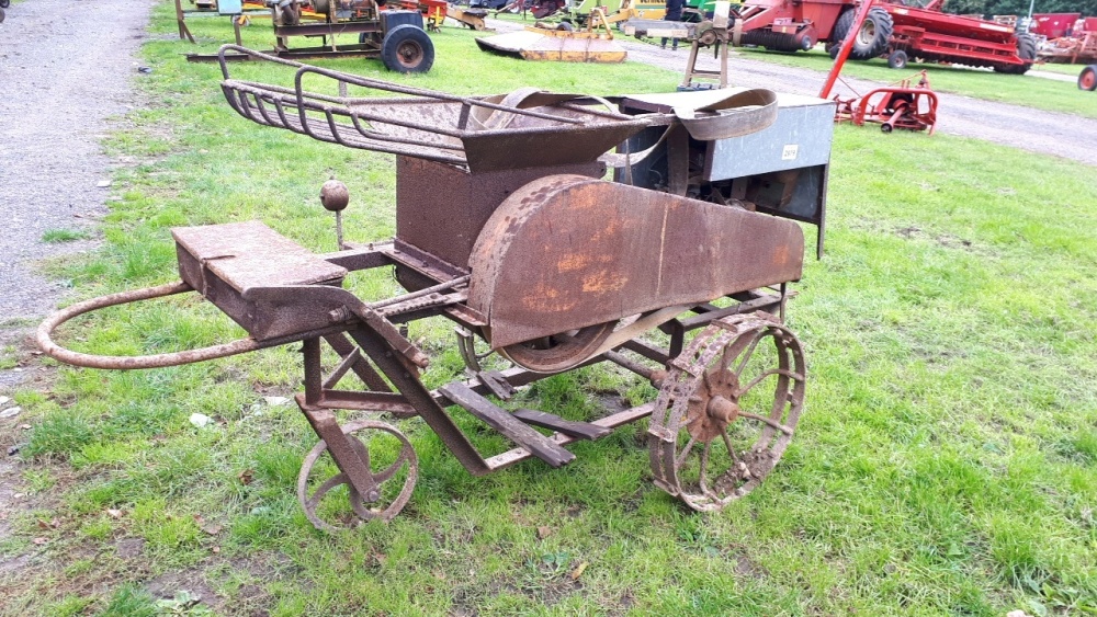 Self propelled turnip chopper York Machinery Sale (Machinery