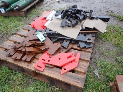 Pallet of assorted wearing parts