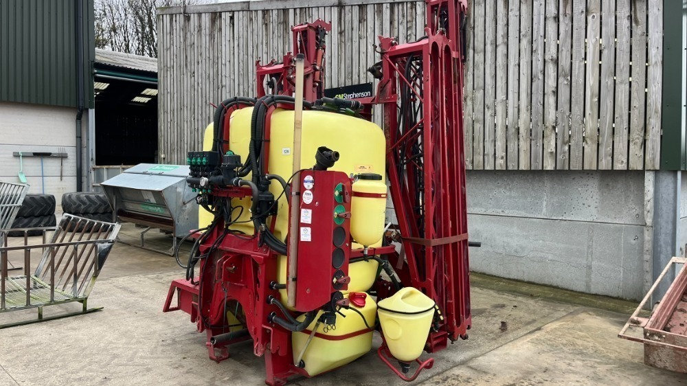 Hardi master 24m mounted sprayer, 1800L tank, c/w clean water tank ...