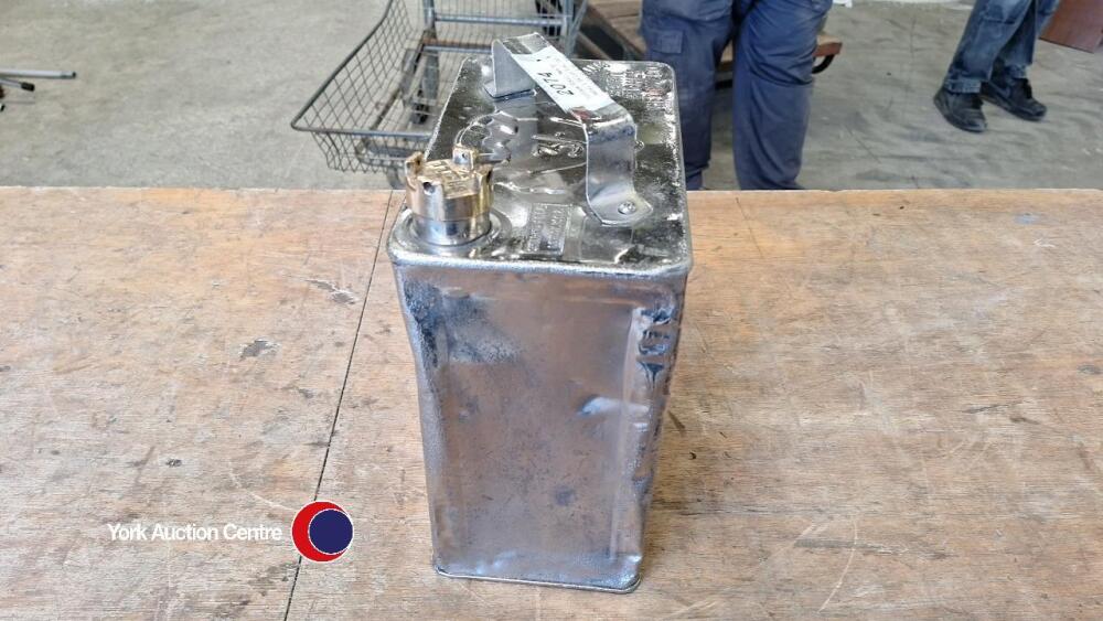 Vintage Shell- Mex BP metal 2 gallon fuel can marked Valor 4-48, has ...