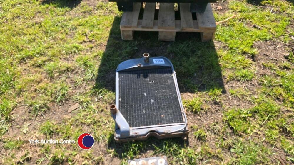 Tef Radiator Ferguson TEF 20 radiator | York Machinery Sale (hedgers, buckets ...