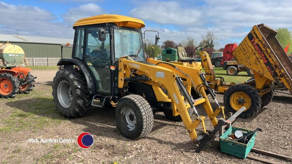 2007/8 JCB 354 tractor with Lewis 480H forks, bucket and 2 spare rear ...
