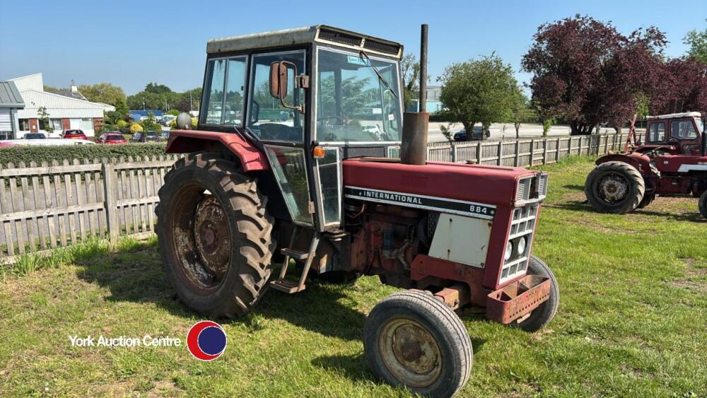 International 884 tractor, NDO532Y, good runner, recent new back tyres ...