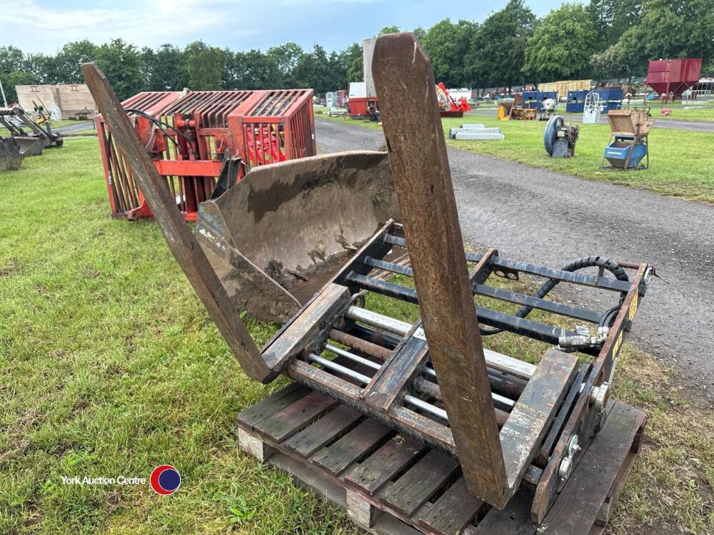 Manitou Fork positioner attachment | York Machinery Sale (hedgers ...