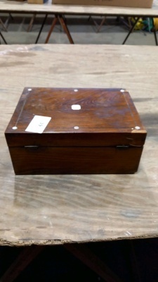 Vintage Rosewood inlaid Mother of Pearl jewellery box & contents