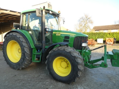 John Deere 6430 4wd tractor c/w front linkage, 40km/hr, 460/85R38 & 420/85R24 tyres, 3479 hours, YJ09 JDO (NB sprayer sold seperately)