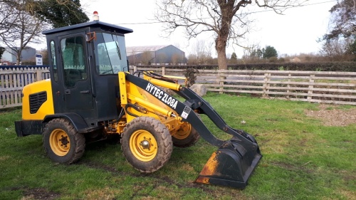 Hytec ZL08A small loading shovel, new engine, very little work from new