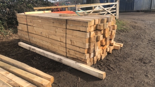 Pack of new oak beams, planed boards, spars, joists, T&G, shiplap, mixed sizes joinery etc 301cm 4”x4”
