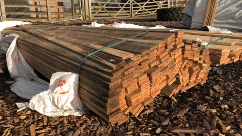 Pack of new oak beams, planed boards, spars, joists, T&G, shiplap, mixed sizes joinery etc 142” x 3”X1”