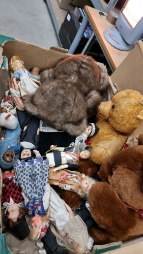3 x Friends & More teddy bears, D.S.N & Chiltern plus collection of dolls. Chiltern bear for repair