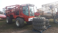 Bateman RB25 Contour 3000 24m self propelled sprayer c/w 2 sets of wheels, WA53 GHH