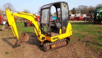 JCB 8015 mini digger c/w 2 buckets