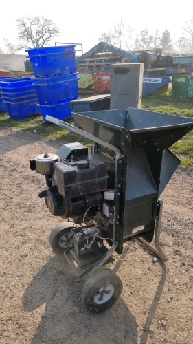 Bolens Super Tomahawk wood chipper