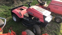 MTD Lawnflite ride on mower, engine is not seized, 11.5HP Briggs & Stratton engine, needs front wheels