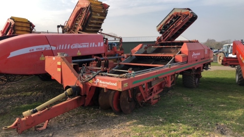 Kverneland 2600UN potato harvester
