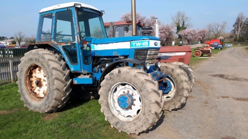 1984 Ford TW15 tractor c/w Q cab, and V5, 9300 hours, B-reg