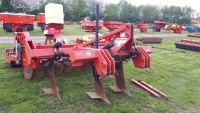 Spaldings 4 leg flat lift, 2 rows of discs, rear packer roller c/w seed unit and controls