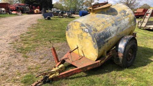 Water bowser idea for field drinker, had clean water in and used for livestock previously