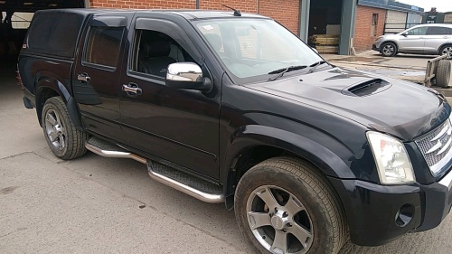 2009 Isuzu Rodeo Denver 2.5TD crew cab pickup, On V/Car Register Cat C (Aug 11) - 00’s 68033, MOT 22.07.22 - 1 former keeper - CK59TEU
