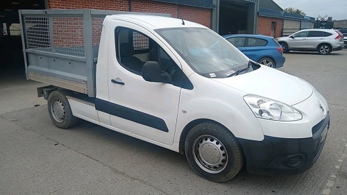 2012 Peugeot Partner 1.6 HDi Pickup WX12EDL with FGS Tippa electric tipping body, MOT Expired - No V5 - 1 former keepers - HPi report describes vehicles as a Luton Van - Plus VAT
