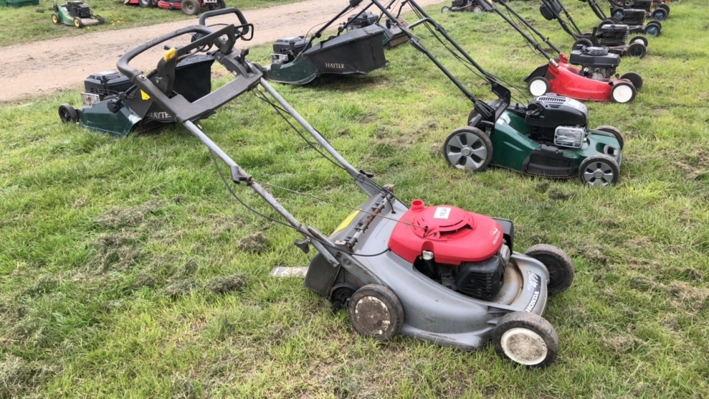 Honda HRB 475 petrol mower York Machinery Sale (Building materials — free download