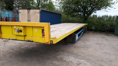 Crane Fruehauf 40ft flat artic trailer