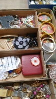 Tray containing Ladies hair jewellery,key rings,watches cosmetic items ( mirrors etc) and various small collectables