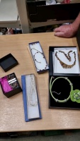 5 boxes of costume jewellery