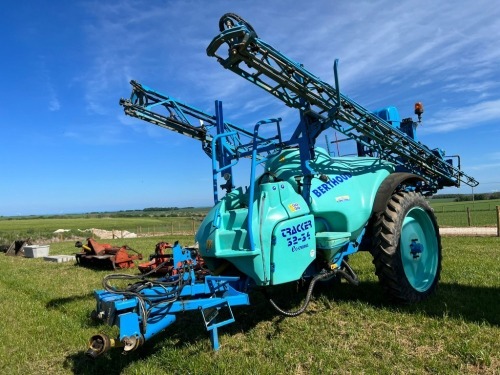 Berthoud Tracker 32-34 Ec-tronic 24m trailed sprayer, 2014, 3300L, GPS section control, actiflex axles, NSTS tested until Feb 2023 kindly included by D R Jackson & Son