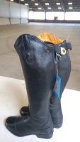 Size 6 Long leather riding boots