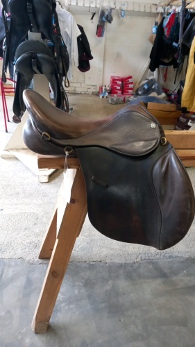 18" Medium wide brown GFS Pro event saddle