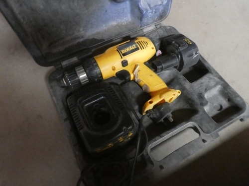 Dewalt battery drill