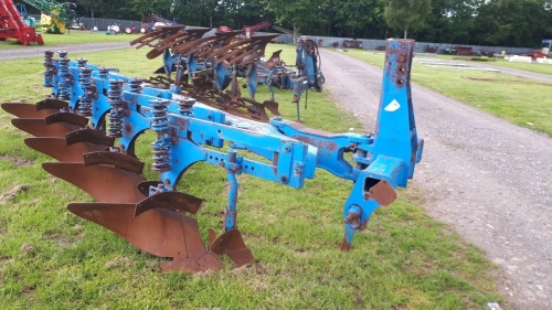 Lemken Granat 5F conventional plough