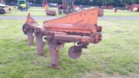 Howard 3 leg para plough