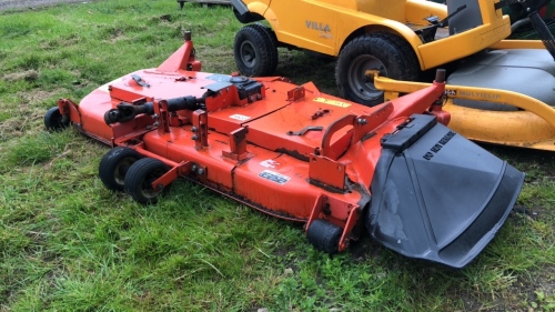 B3030 Kubota belly mower deck