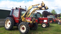 Case/IH 885XL tractor and Bomford loader, gwo