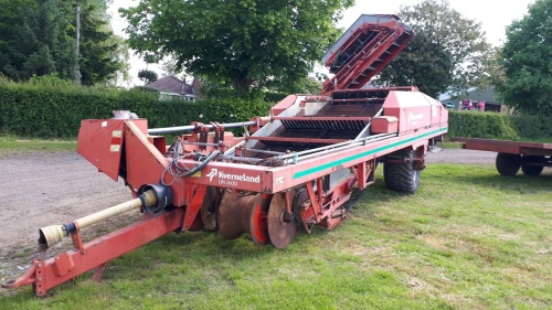 Kverneland 2600 UN potato harvester