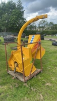 PTO driven wood chipper, used only once