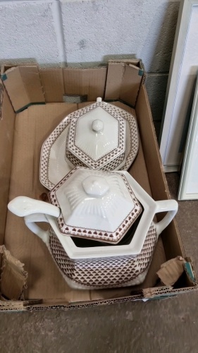 2 boxes of part dinner service with large tureen and ladle, all Adams Sharon pattern