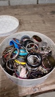 Round box of bangles