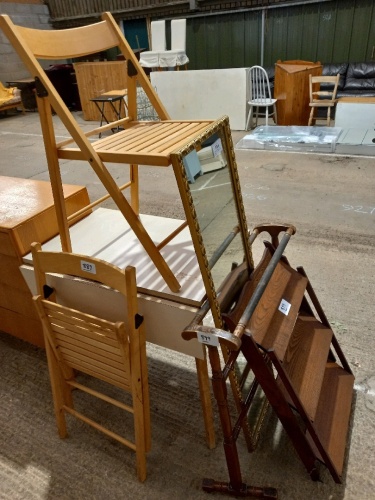 Drop leaf table and 2 folding chairs