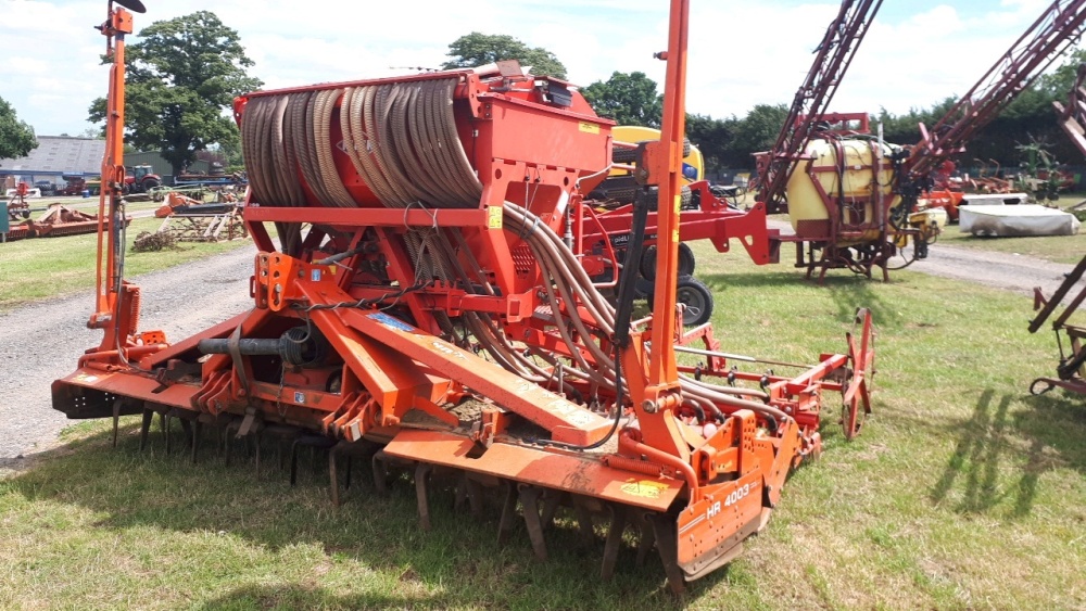 Kuhn Venta LC 402 4m drill & HR 4003 D power harrow combination, 2002/3 ...