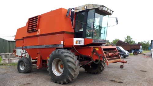 Massey Ferguson 38 combine harvester L725 XFH