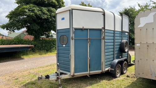 Wessex double horse trailer, takes 2 x 18hh, new floor