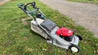 Honda HRB 475 self propelled rear roller lawnmower with grassbox