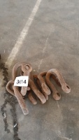 Quantity of shackles