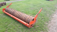 Kuhn 3m Maxi packer roller c/w scraper