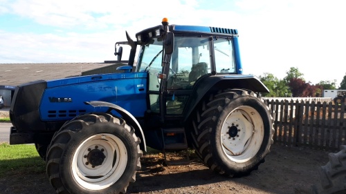 Valtra 8150 Hitech 4wd tractor, 11600 hours, new hydraulic pump, good tyres, PY02 HDH