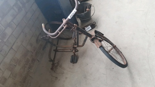 Vintage 3 wheel bicycle