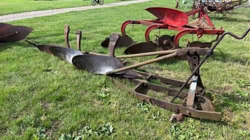 Ransome TS73 4F plough frame and various plough parts